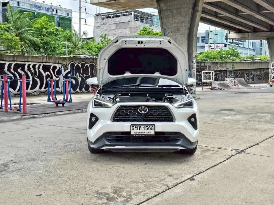 2024 Toyota Yaris Cross AC200 3