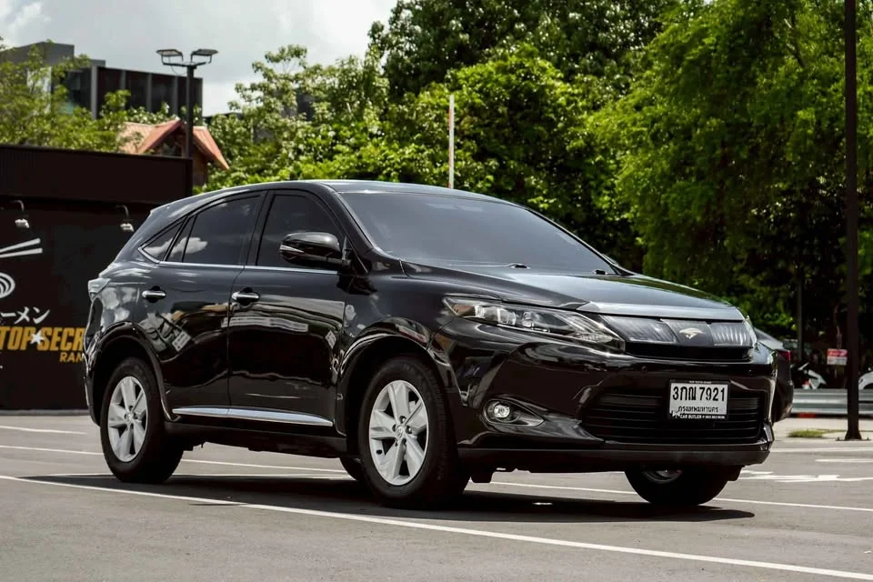 2014 Toyota Harrier III 3