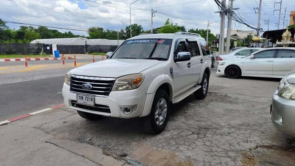 2010 Ford Everest I 2