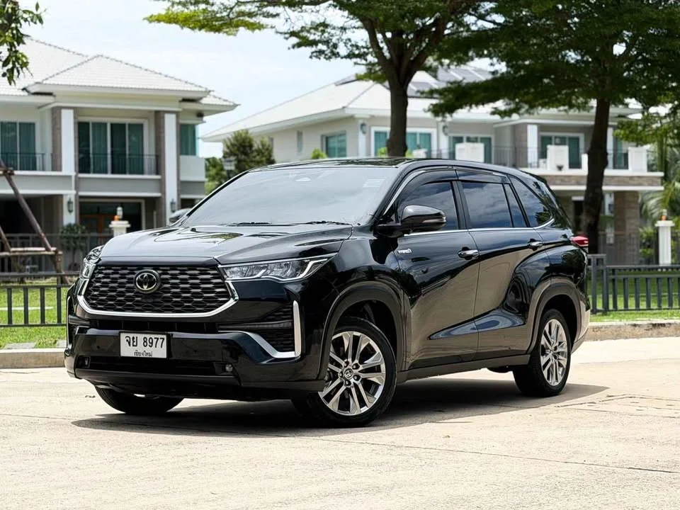 2024 Toyota Innova III 2