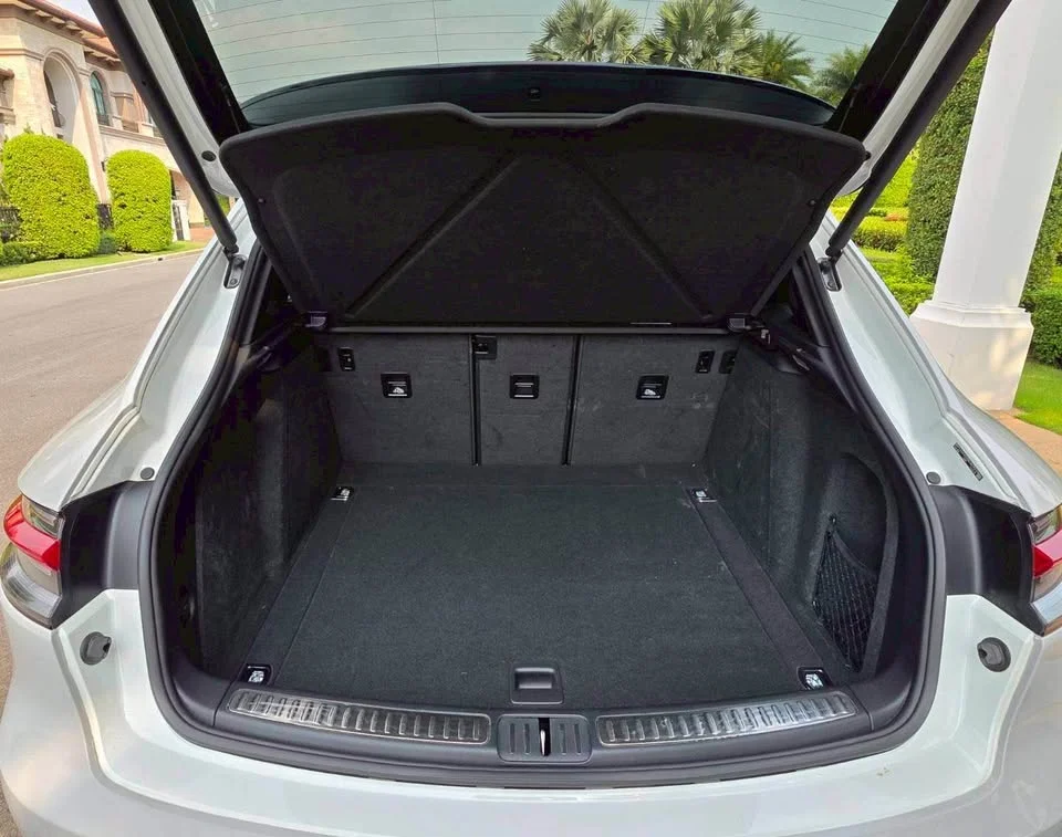 2022 Porsche Macan I 2