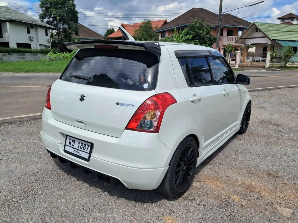 2010 Suzuki Swift I 2