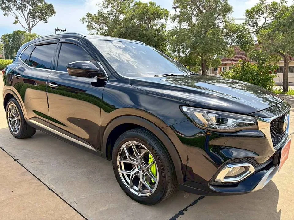 2020 MG HS 3