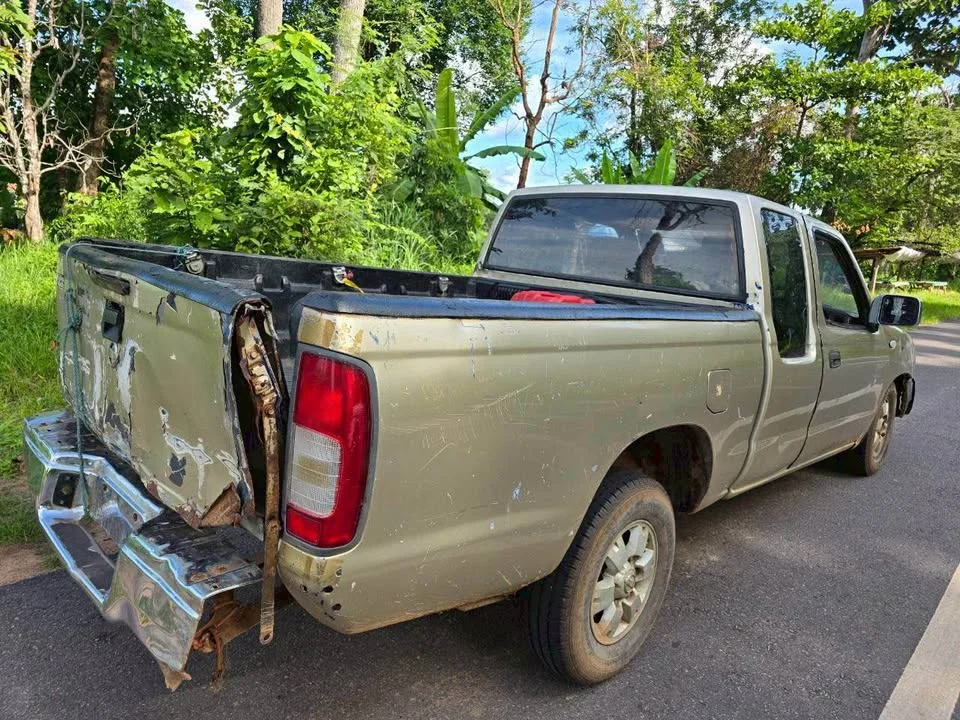 2005 Nissan Frontier I 2