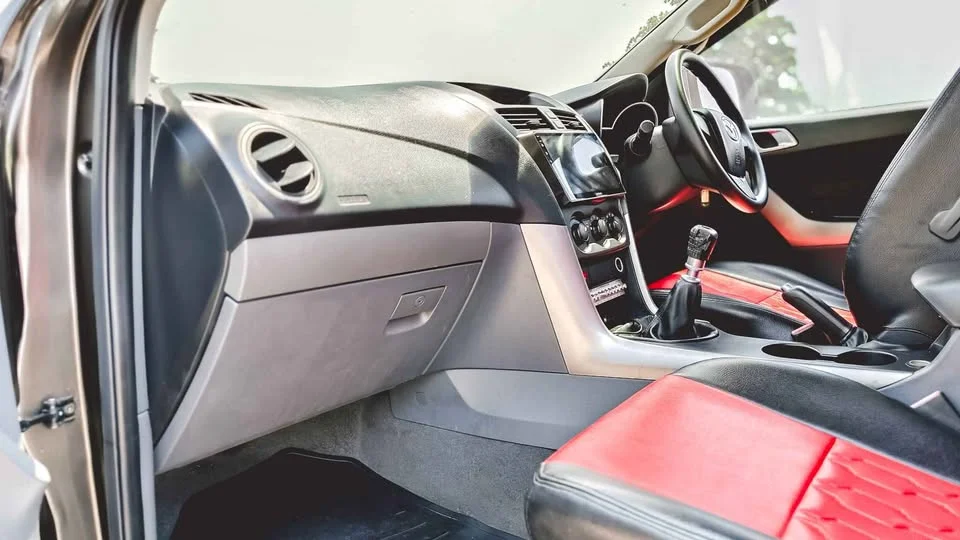 2015 Mazda BT-Series II 2