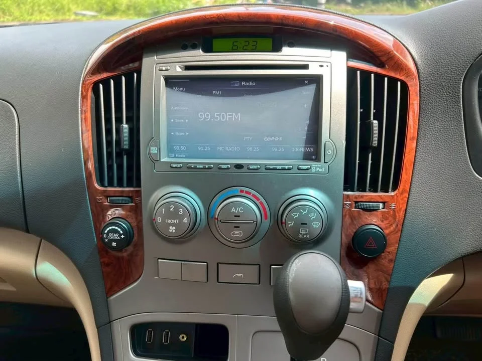 2011 Hyundai H-1 II 2