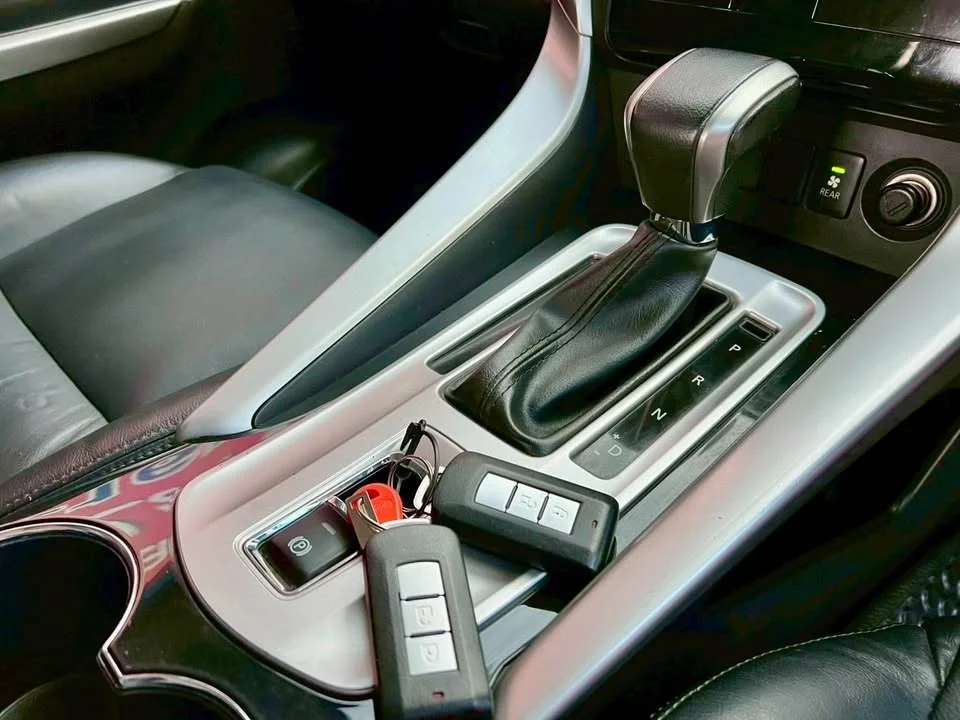 2016 Mitsubishi Pajero Sport III 2