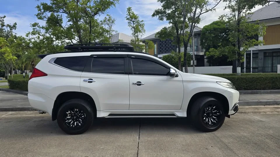 2019 Mitsubishi Pajero Sport III 3