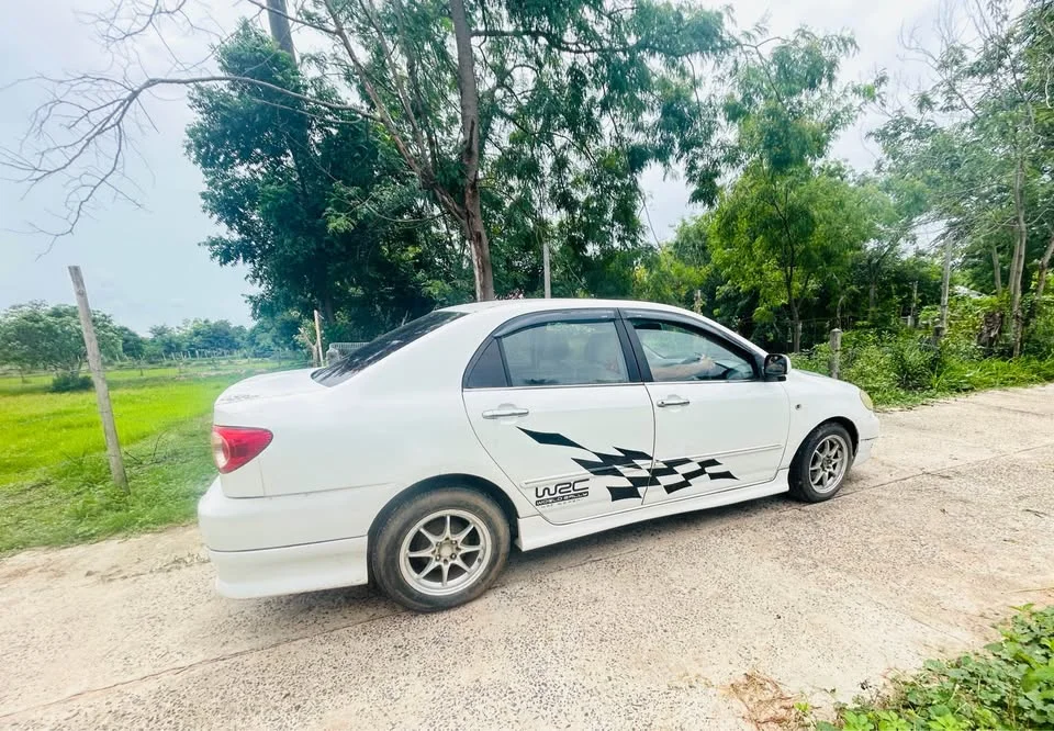 2007 Toyota Corolla Altis IX (E120) 3