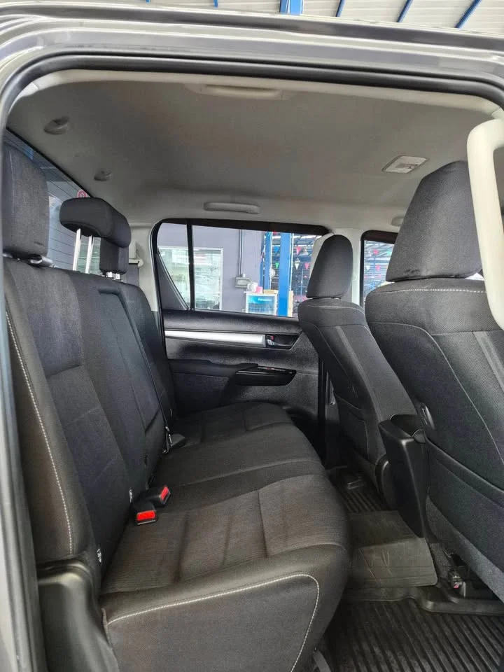 2019 Toyota Hilux VIII 2
