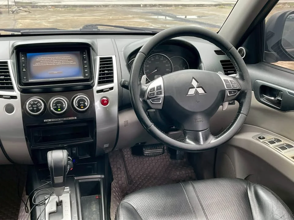 2014 Mitsubishi Pajero Sport II 3