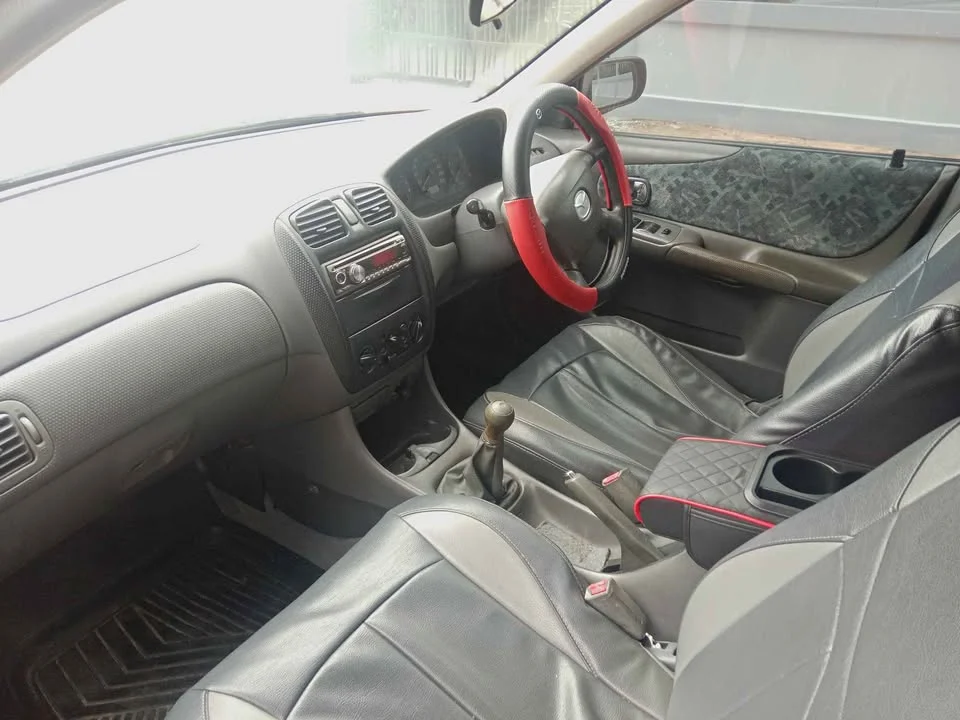 2000 Mazda 323 VIII 2