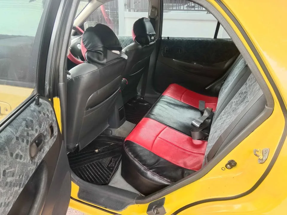 2000 Mazda 323 VIII 3