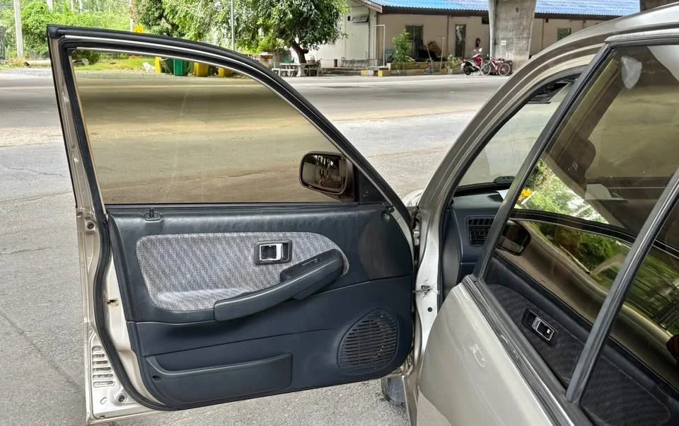 1997 Honda City III 3