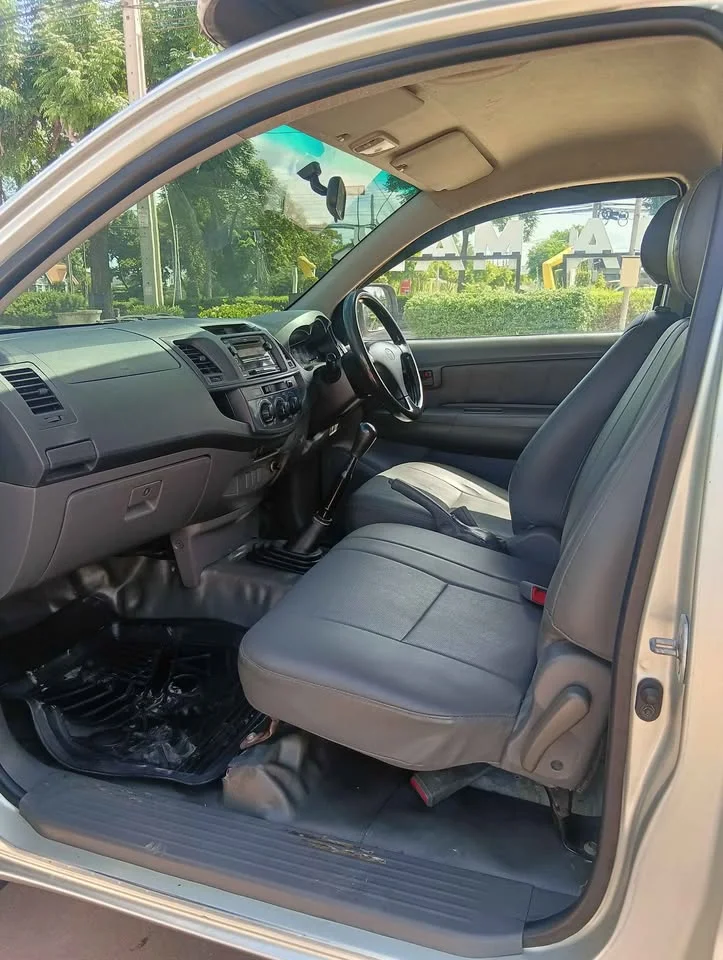 2013 Toyota Hilux VII 2