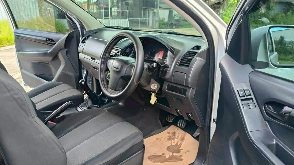 2013 Isuzu D-Max II (RT) 3