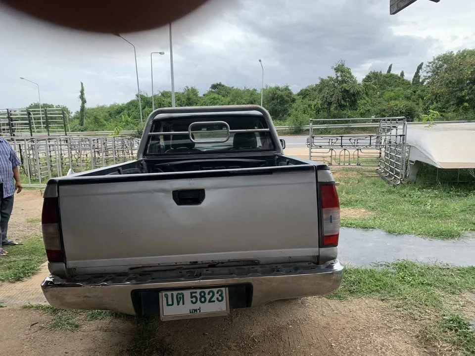 2002 Nissan Frontier I 2
