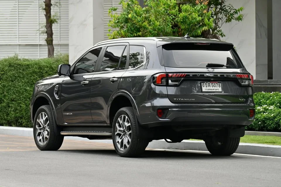 2022 Ford Everest III 3