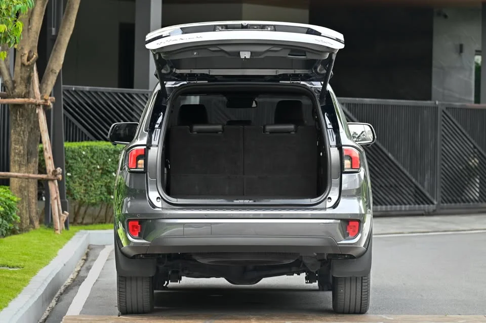 2022 Ford Everest III 2
