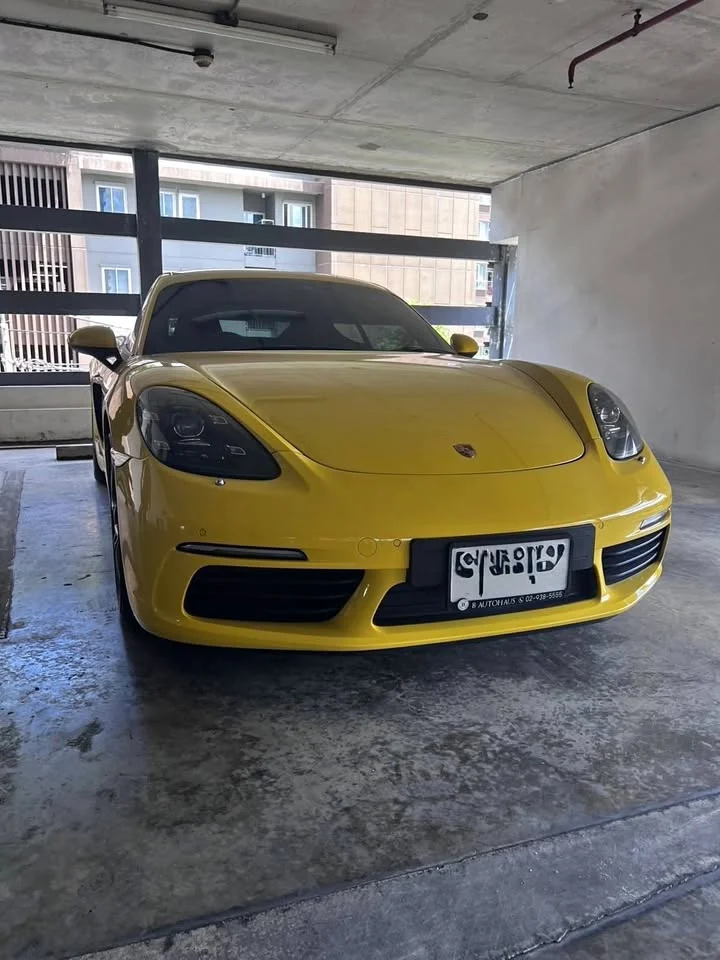2017 Porsche 718 Boxster and Cayman IV 3