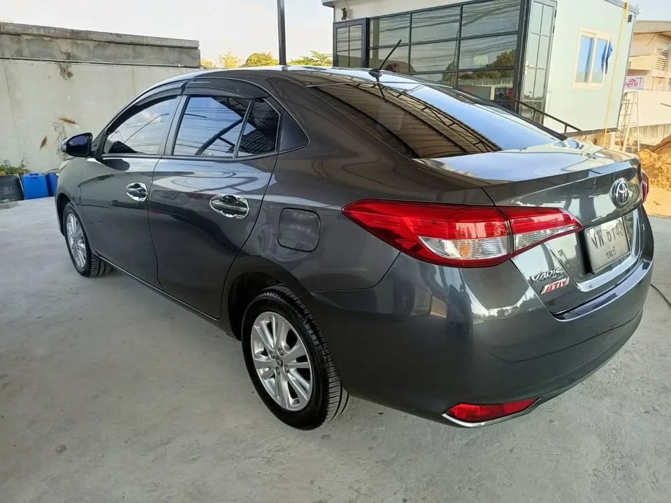2019 Toyota Yaris ATIV III 3