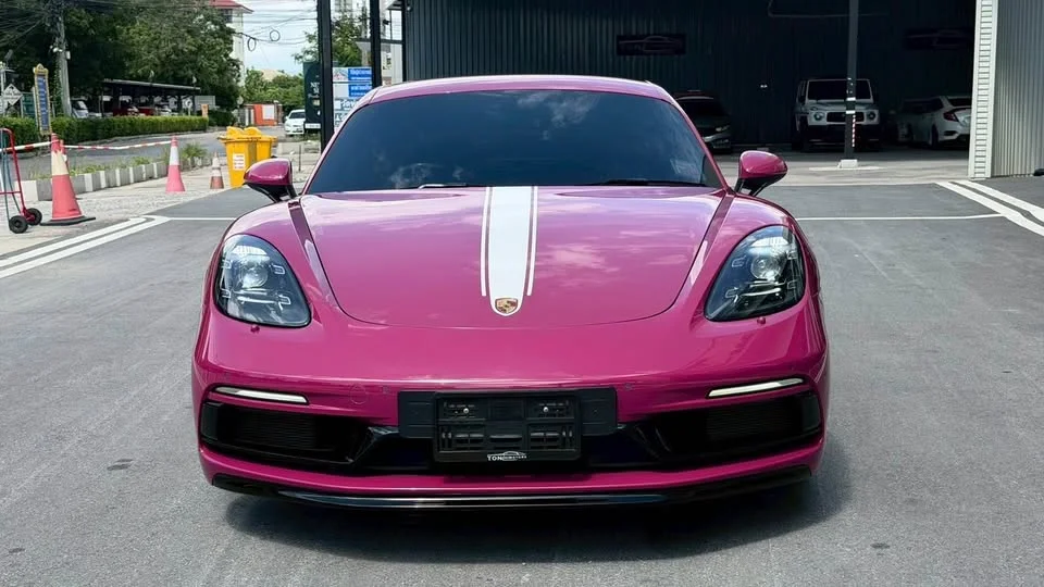 2024 Porsche 718 Boxster and Cayman IV 3