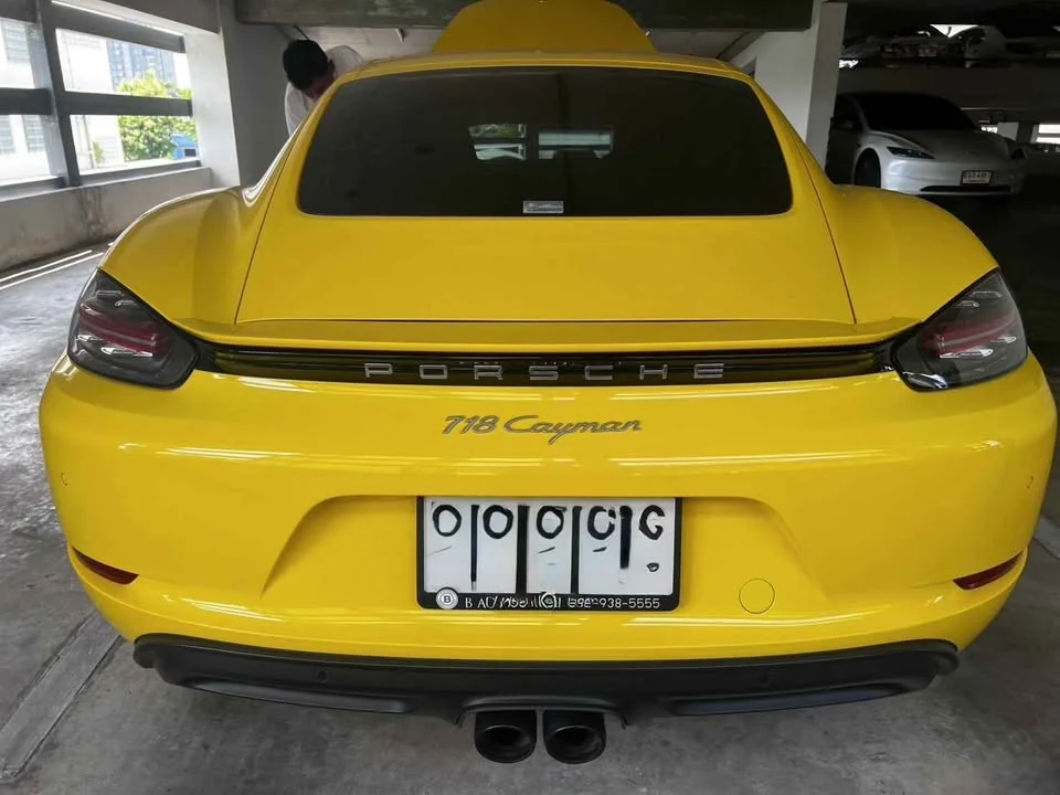 2017 Porsche 718 Boxster and Cayman IV 2