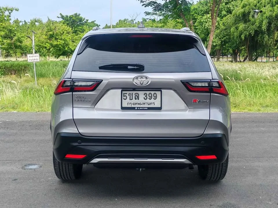 2024 Toyota Yaris Cross AC200 3