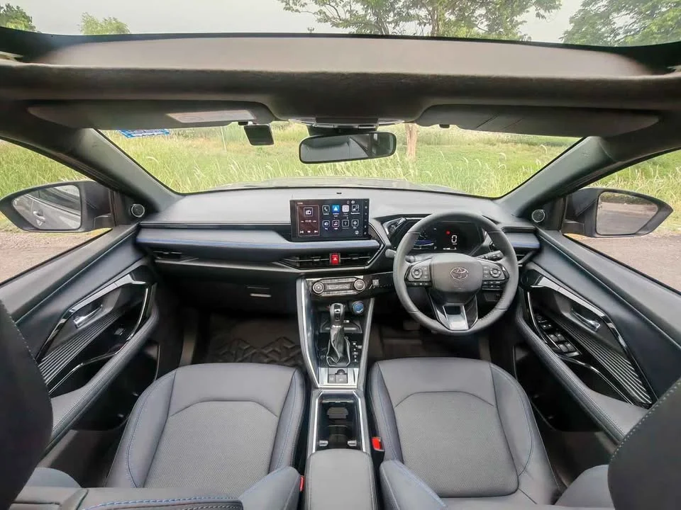 2024 Toyota Yaris Cross AC200 2