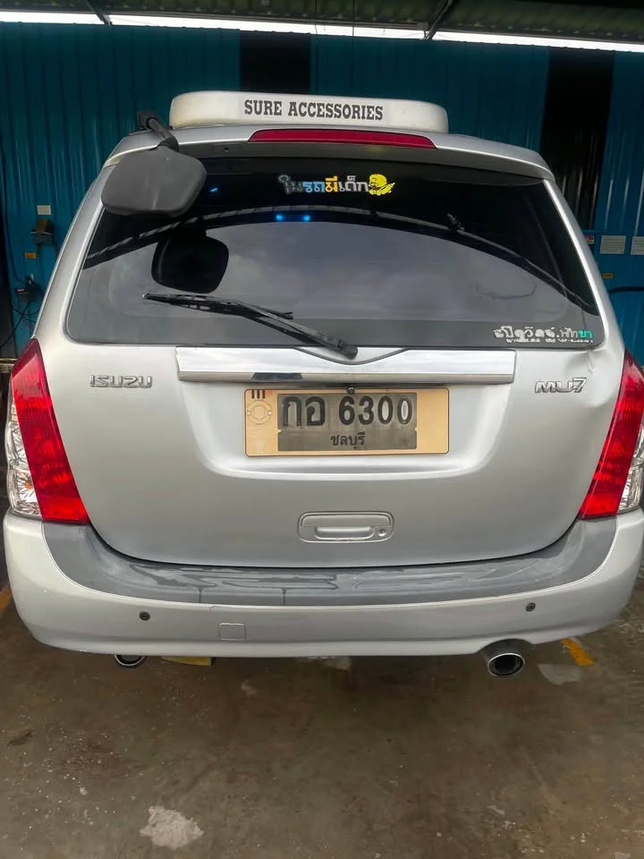 2007 Isuzu MU-7 2