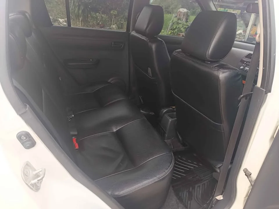 2010 Suzuki Swift I 3