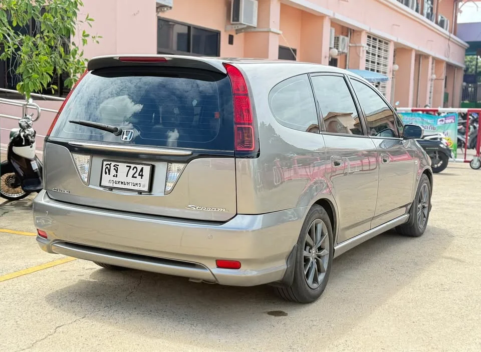 2006 Honda Stream I 2