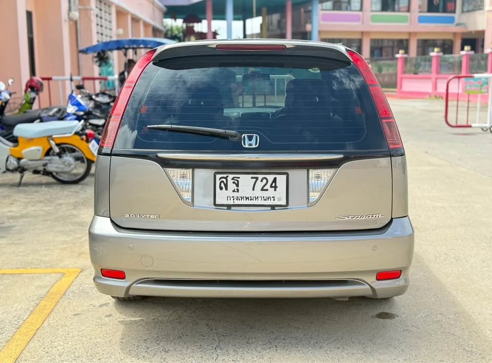 2006 Honda Stream I 3