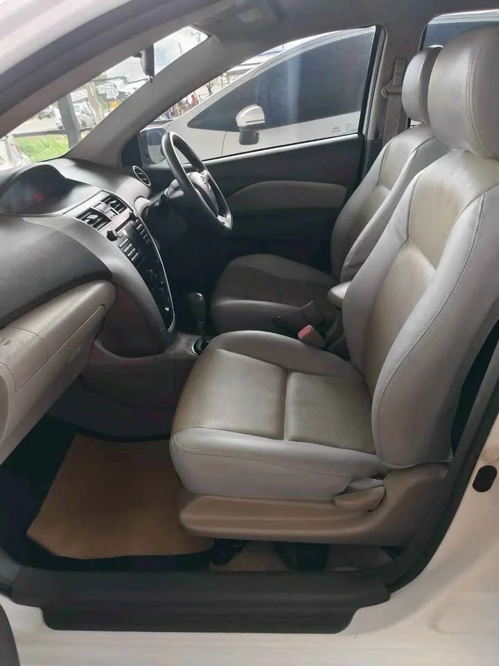 2010 Toyota Vios II 3
