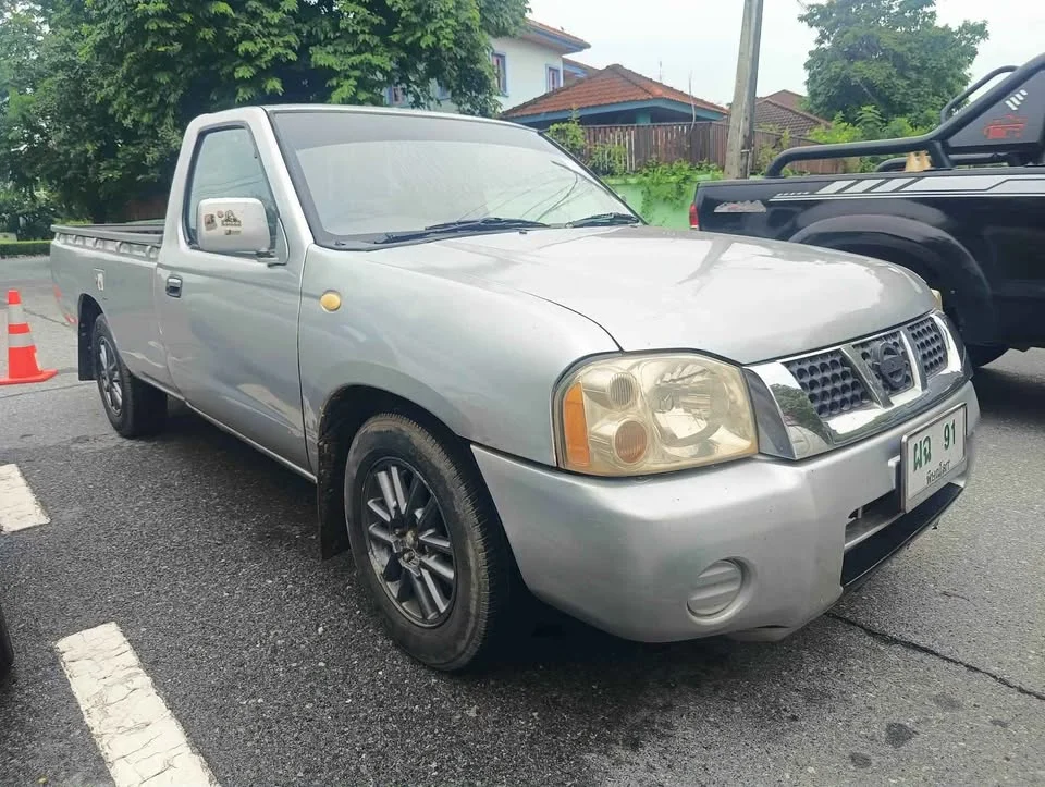 2005 Nissan Frontier I 2