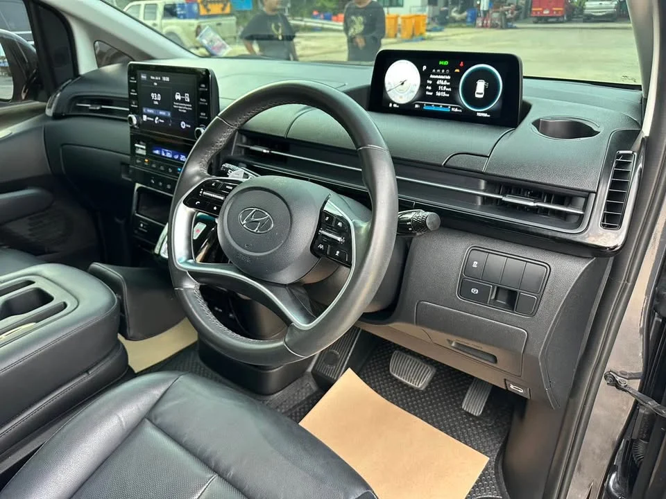 2022 Hyundai Staria US4 2