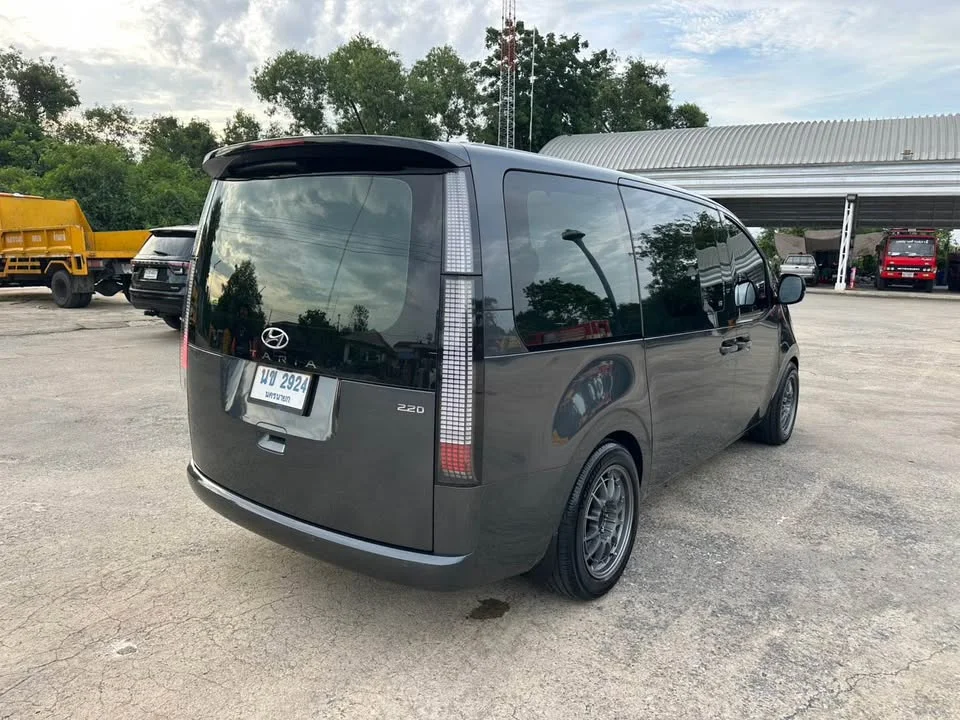 2022 Hyundai Staria US4 2