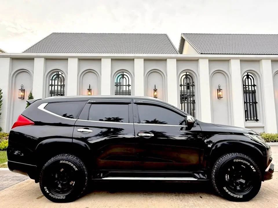 2016 Mitsubishi Pajero Sport III 2