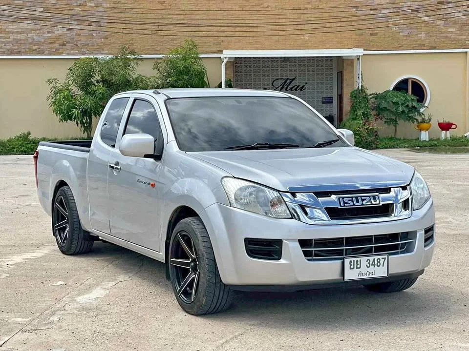 2015 Isuzu D-Max II (RT) 3