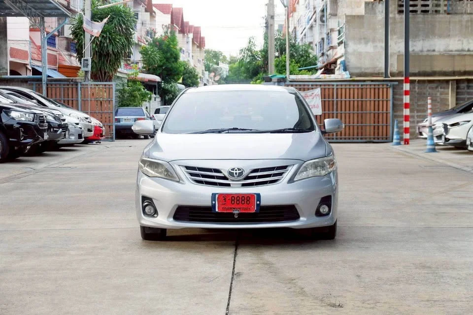 2013 Toyota Corolla Altis X (E140) 3