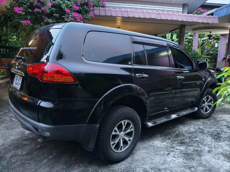 2012 Mitsubishi Pajero Sport II 3