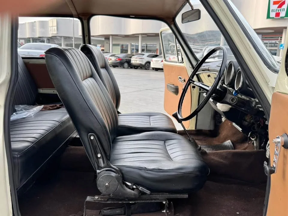 1969 Jaguar XJ Series I 3