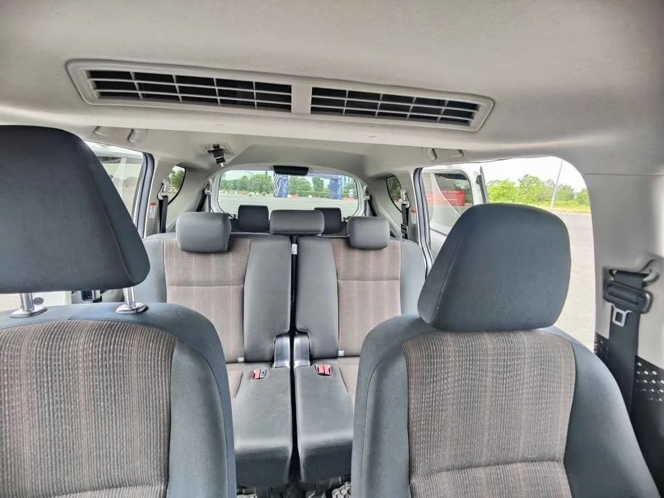 2017 Toyota Sienta II 2