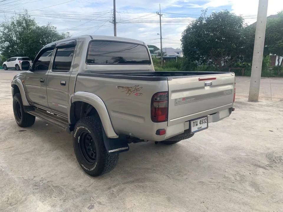 2002 Toyota Hilux Tiger VI 2