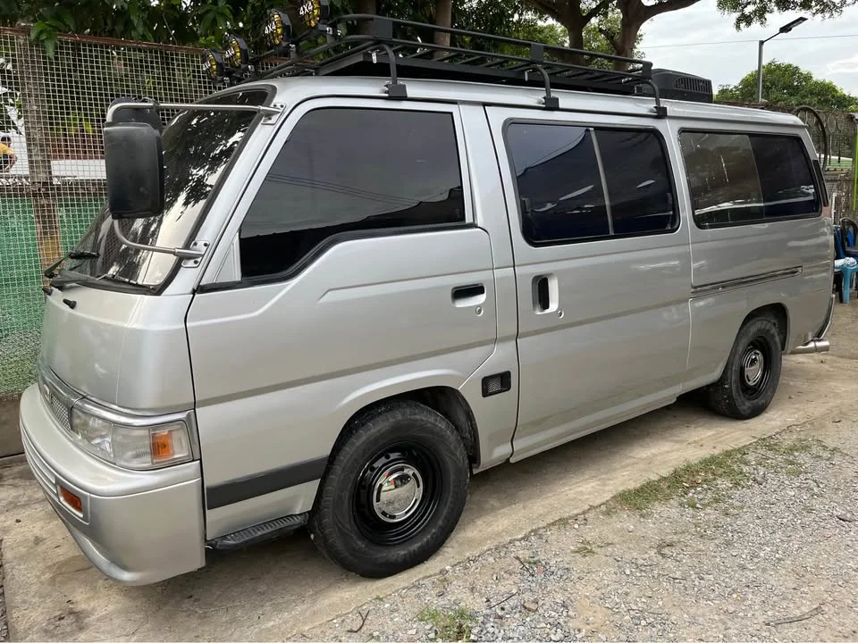 1997 Nissan Urvan IV (E24) 3