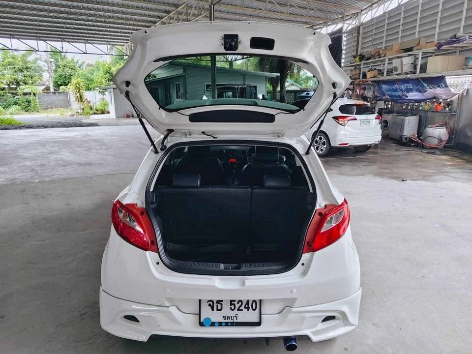 2012 Mazda 2 II 2