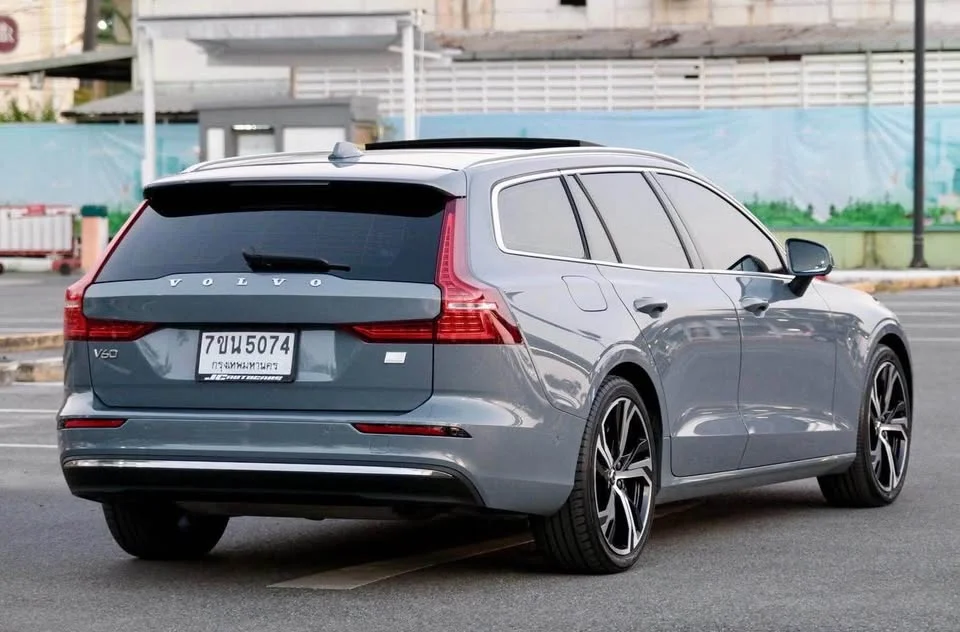 2023 Volvo V60 II 2