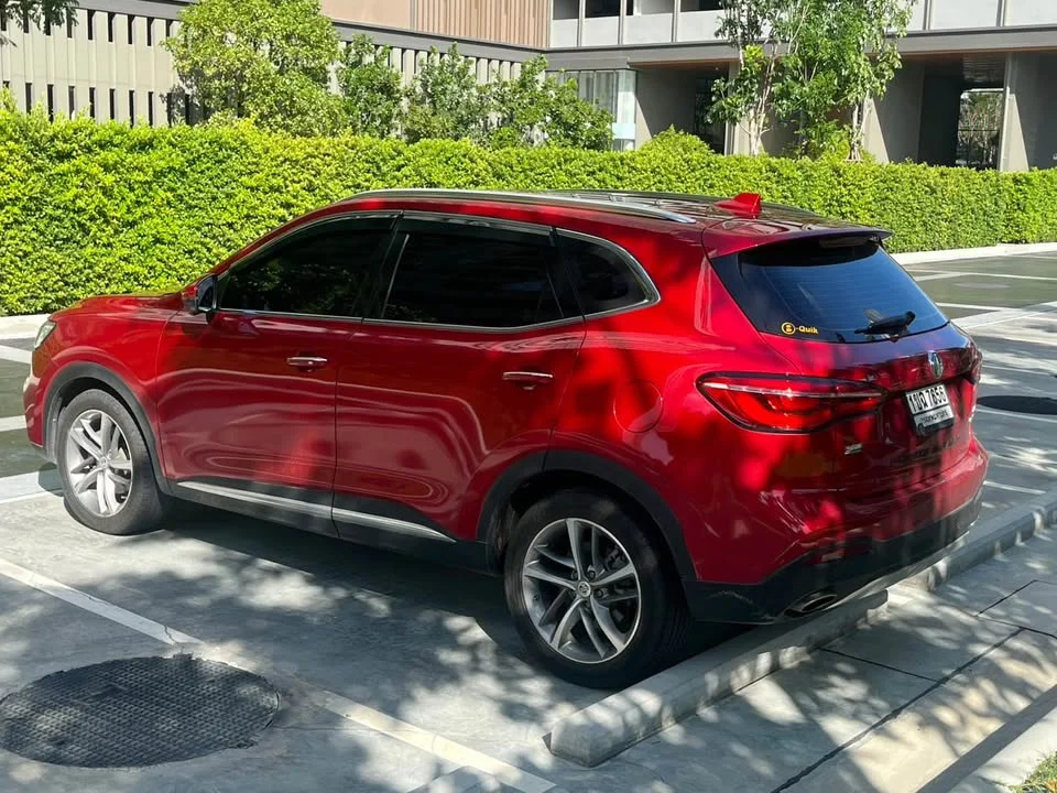 2020 MG HS 2