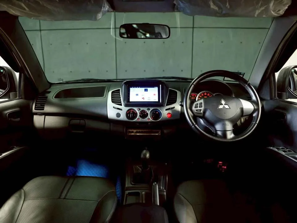 2013 Mitsubishi Triton IV 3
