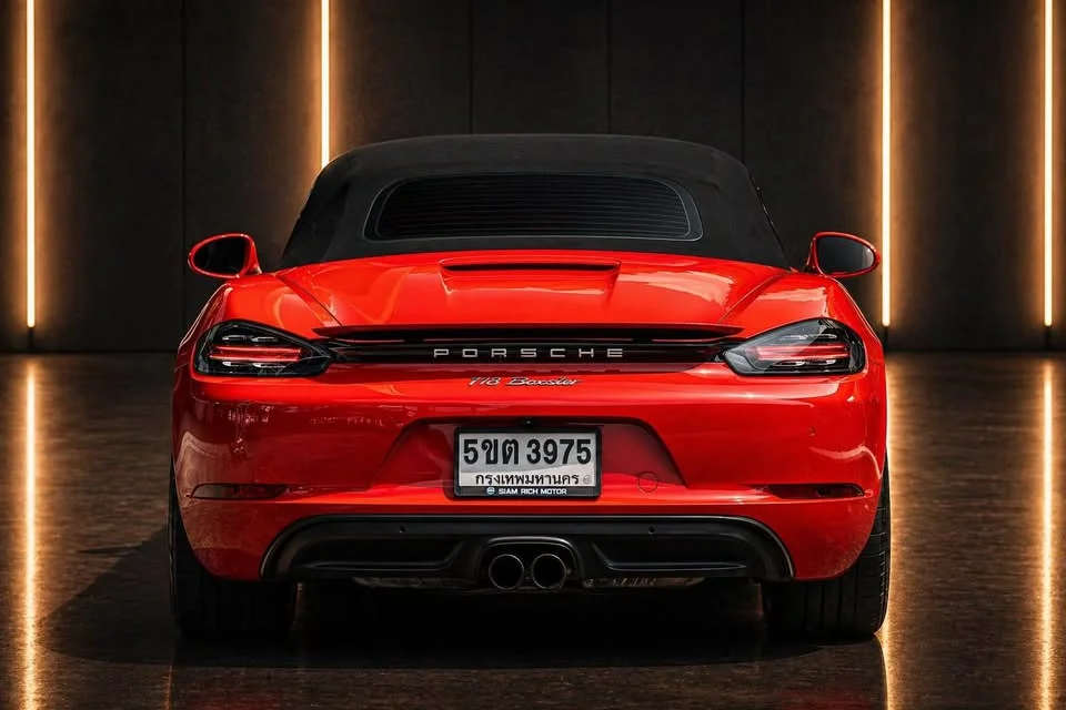 2017 Porsche 718 Boxster and Cayman IV 3